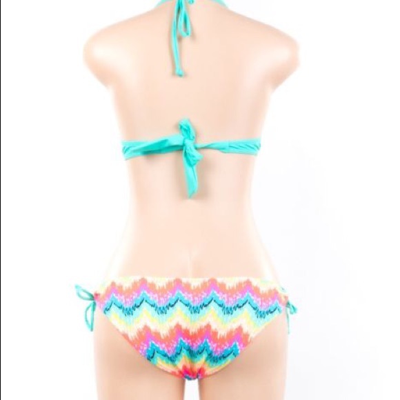 Sea shells - Picture 3 of 3